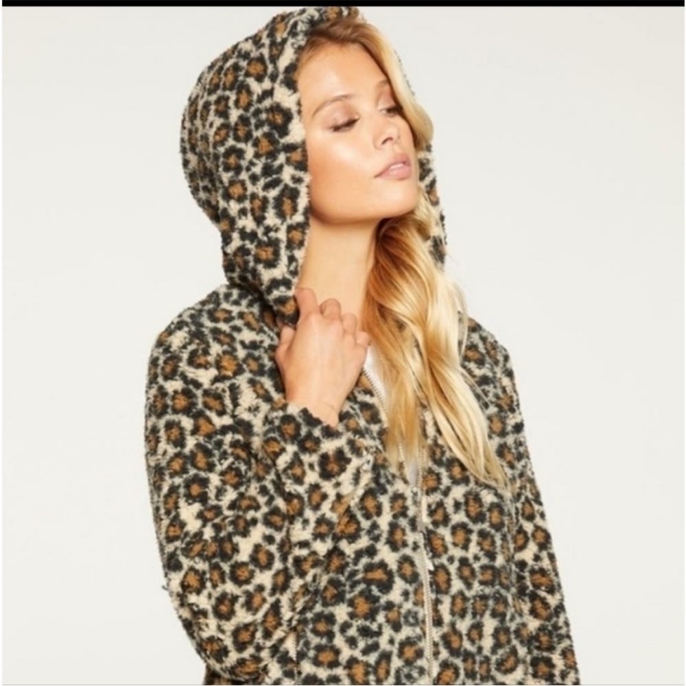 Chaser NWT Hooded Leopard Jacket with Star Detail